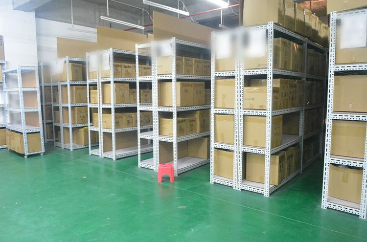 潘多拉包袋网上商店仓库