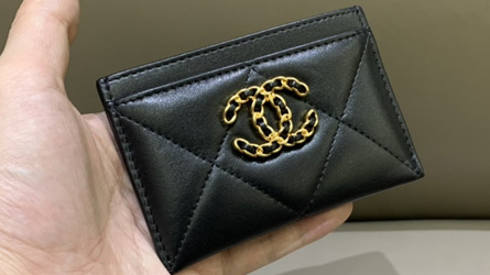
				Chanel - Wallet
				钱包