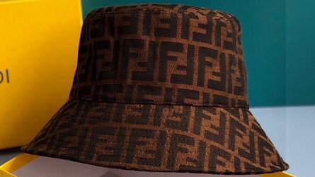 
				Fendi - Hats
				帽子